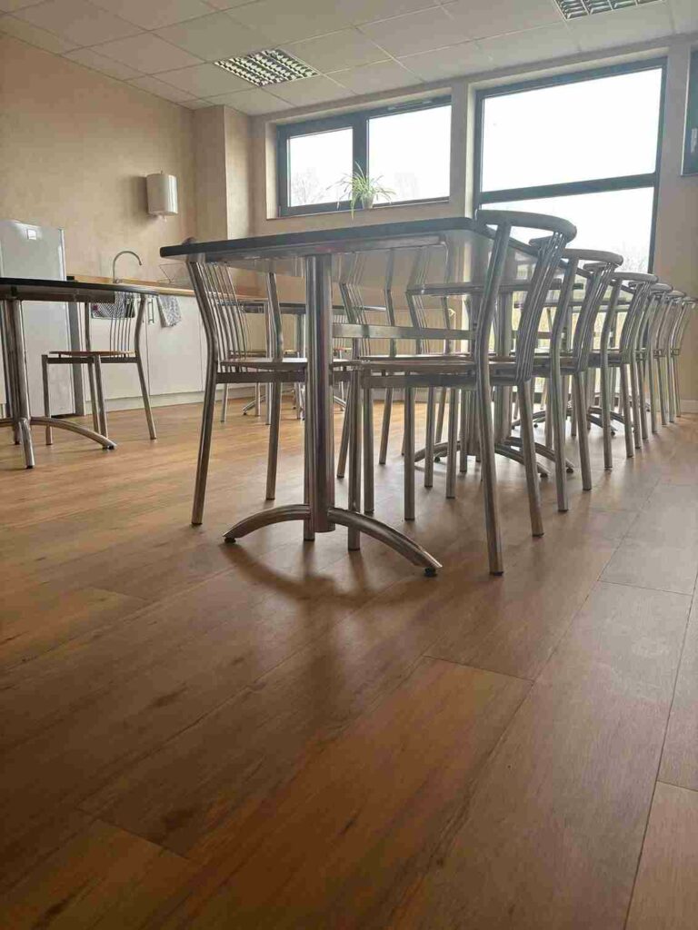 Aménagement de 500m2 de bureaux pose de sols plancher