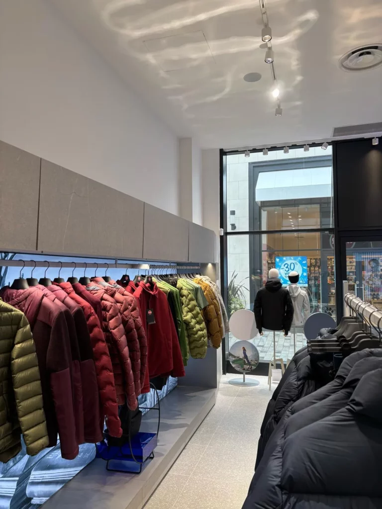 photo de travaux intérieurs réalisés dans des commerces à McArthurGlen