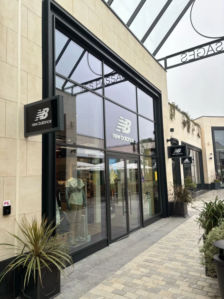 photo de travaux intérieurs réalisés dans des commerces à McArthurGlen