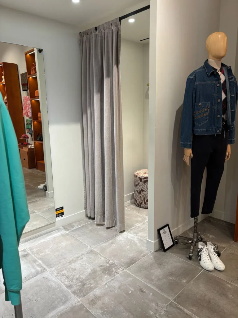 photo de travaux intérieurs réalisés dans des commerces à McArthurGlen