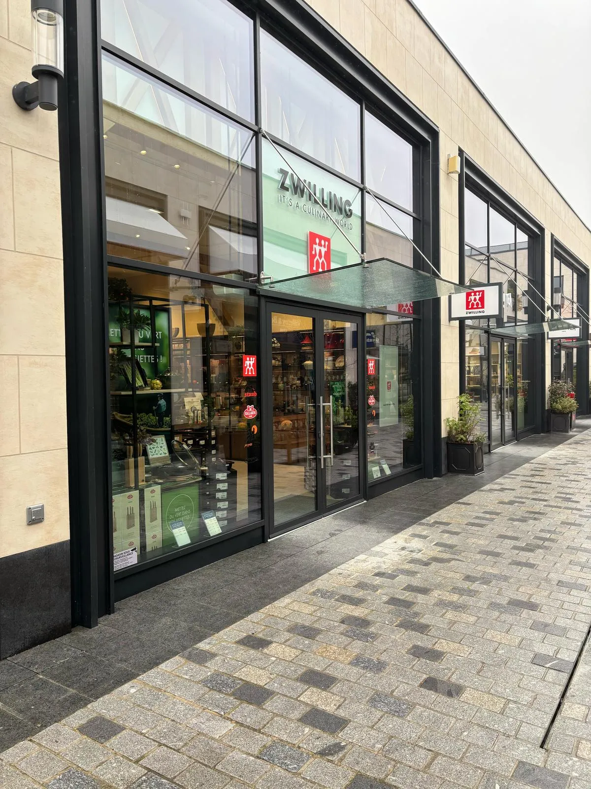 photo de travaux intérieurs réalisés dans des commerces à McArthurGlen