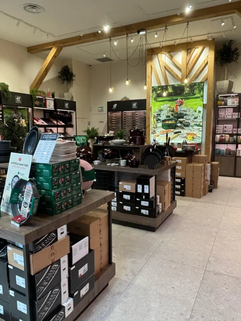 photo de travaux intérieurs réalisés dans des commerces à McArthurGlen