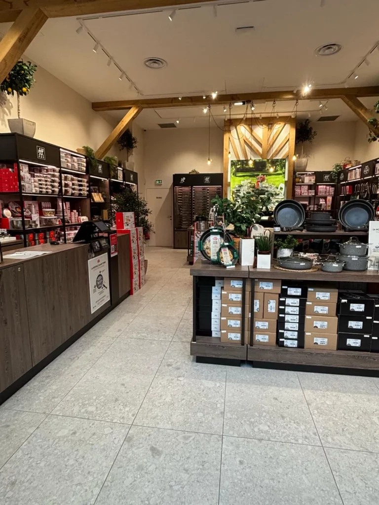 photo de travaux intérieurs réalisés dans des commerces à McArthurGlen
