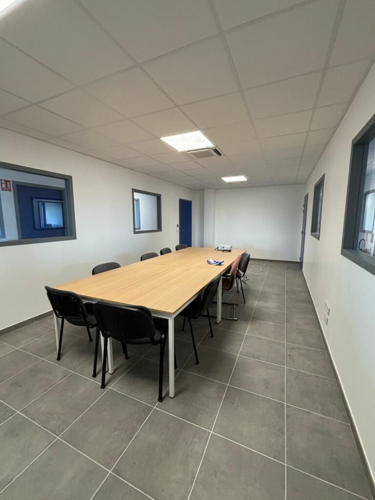 chantier-damenagement-de-2000m2-de-bureaux2