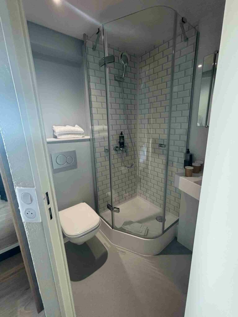 chantier-rénovation-ibis-douche